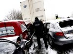 В аварии на немецком автобане поучаствовали 100 автомобилей В аварии на немецком автобане поучаствовали 100 автомобилей