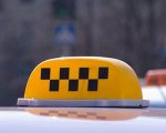 В Москве таксистам разрешат ездить по "выделенках" В Москве таксистам разрешат ездить по "выделенках"