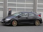 Серийный Honda Civic Type R снял камуфляж