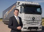 У Mercedes-Benz появился первый грузовик с автопилотом У Mercedes-Benz появился первый грузовик с автопилотом
