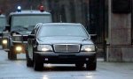Российских чиновников планируют оставить без "Мерседесов" Российских чиновников планируют оставить без "Мерседесов"
