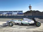 Mercedes AMG рассекретила новый болид до официльной презентации Mercedes AMG рассекретила новый болид до официльной презентации