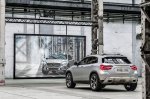 Новый Mercedes, оснащенный лазерными фарами, умеет снимать и показывать кино Новый Mercedes, оснащенный лазерными фарами, умеет снимать и показывать кино