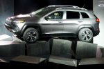 В США началась сборка нового Jeep Cherokee В США началась сборка нового Jeep Cherokee
