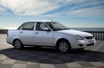 Обновленная Lada Priora добралась до дилеров Обновленная Lada Priora добралась до дилеров